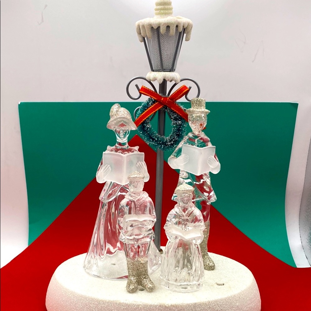 Winter Wonder Lane Up & Sings Collectible Christmas Musical Caroling Lights